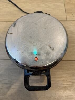 Vintage Vitantonio Five Of Hearts Waffle Maker Heart Shape Plates Tested